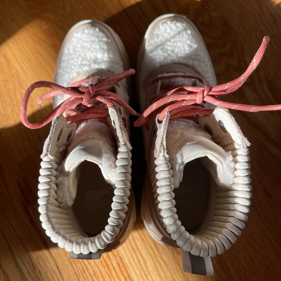 Brex cozy lace up boots- Sorel- - Picture 5 of 6